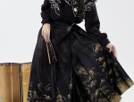 Enhanced Thickness of Cheongsam:A Blend of Tradition and Modernity