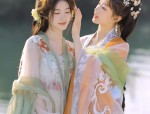Winter Coats to Pair with Qipao:A Guide to Styling Traditional Chinese Beauty in Winter