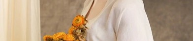 The Charm of Cheongsam-Style Blouses:A Closer Look into Traditional Elegance