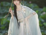 The Elegance of Hanfu for Short-Statured Adult Women:A Journey into Traditional Chinese Beauty