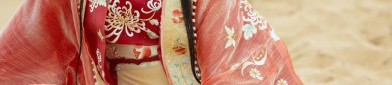Plum-Colored Cheongsam with a Plus-Size Fit:Embracing Traditional Elegance