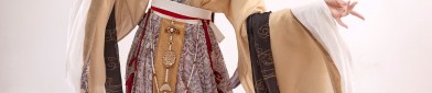 The Revival of Traditional Elegance:Song Jin-Inspired New Chinese Cheongsam