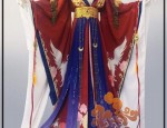 Elegance in Cheongsam and Fan:A Cultural Journey of Refinement