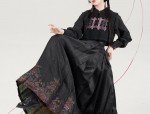 小个子汉服女套装，时尚与传统的完美结合