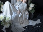 Ethereal Green of Hanfu:The Enchanting Beauty of Traditional Chinese Clothing