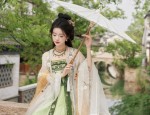Embracing the Everyday Elegance of Etched Bone Cheongsam