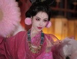 The Elegance of Cheongsam-Style Body-Conscious Skirt:Embracing the Traditional with a Modern Fit