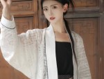 Petite汉服女子的夏日风采，汉服穿搭指南与时尚启示