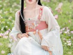 Custom-made Hanfu:The Revival of Traditional Chinese Fashion