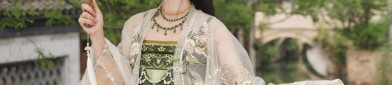 Chinese Cheongsam Elegance:A New Traditional Celebration for a One-Year-Olds Birthday