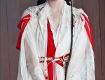 The Dominant Charm of Traditional Hanfu Costume in the Hands of a Middle School Student