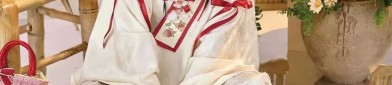Elegance Redefined:The Allure of Silk Qipao