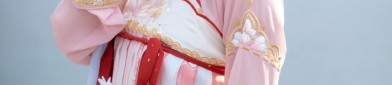Plus-Size Women in Cheongsam:Embracing the Summer in Traditional Elegance