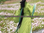 Peach-Hued Cheongsam:A Blend of Tradition and Elegance