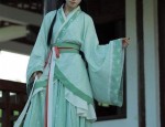 Reinventing the Hanfu Halter Dress:A Modern Evolution of Traditional Elegance