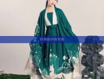 The Charm of Cheongsam with Moderated Sleeve Length and Low Slit