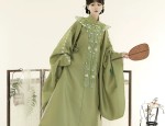 Winter Womens Ancient Style Coats:A Blend of Tradition and Warmth