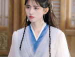 Winter Warmth in a Girls Hanfu Cape:A Guide to Styling Childrens Traditional Chinese Clothing