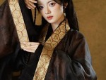 The Story of a Traditional Cheongsam-Clad Aristocratic Lady of the Republic of China