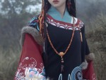 Summer Cheongsam with Loose-fit Pants Ensemble Embracing Traditional Elegance in Comfort