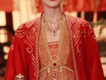 Encounter with a Divine Deer:The Enchantment of Traditional Chinese Clothing in a Fairyland Context