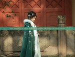 Exploring the Fashion Fusion of Womens Martin Boots with Mamen Qun Skirts