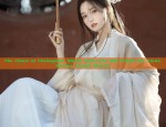 Cherry Blossom Elegance:The Allure of Hanfu in a New Light