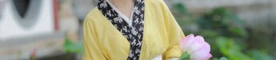Phoenix Suit:The Magnificent Journey of Hanfu in a Full-Bloomed Splendor