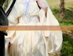 Cloud Clock Tower and the Splendor of Traditional Hanfu Fashion