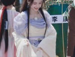 A Girls Journey into Traditional Chinese Clothing:The Charm of Hanfu at Ten Years Old