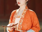 The Tang-Style Hanfu with its Open-Chested Collar