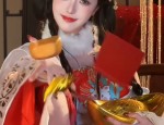 Summer Elegance in the Traditional Chinese Attire:The Waist-Length Hanfu