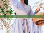 The Rise of Short-Style Chinese Cheongsam:The New Fashion Statement in the Global Arena