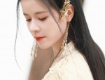 A Blue-Tinted Girls Hanfu Headdress:A Blend of Tradition and Elegance
