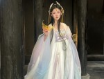 Starry Sky Deer:The Enchantment of Hanfu Fashion with a Cosmic Touch