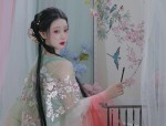 Original Hanfu Styles at ChaocíJian:A Journey into Traditional Elegance