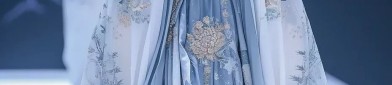 A Summer Look for Girls:The Horseface Skirt and Blouse
