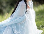 The Elegance of Long Cheongsam:A Glamor of Traditional Splendor