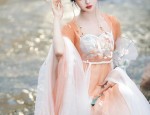 The All-Opening Cheongsam with a Slimming Fit:A Closer Look into its Design and Appeal