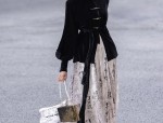 The Elegance of Horseface Skirt:A Guide to Wearing Traditional Outfit as a Modern Bridal Gown