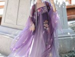 Vintage Handbag and Hanfu:A Blend of Ancient Elegance