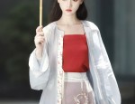Elevating the Elegance of Hanfu Fashion:A Guide to Red Height-Increasing Shoes