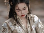 The Fusion of Traditional Chinese Calligraphy and the Cheongsam Skirt:The Art of Ma Mian裙 马面裙)