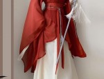 Reinventing Hanfu Fashion for Autumn Winter:Modernizing Traditional Styles