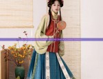 Summer Elegance:The Cheongsam-Style Mini Shawl as a Fashion Statement