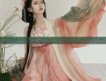 The Elegance of a White Cheongsam as a Toast to the Bride’s Journey