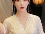 Everyday Elegance in a Summer Cheongsam