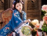 Exploring the Rise of Green-Hued Hanfu Fashion:Traditional Elegance in Modern Attire