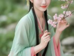 Elegant金丝绒无袖旗袍:A Blend of Traditional and Modern Charm