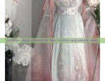 The Green Quilted Cheongsam:A Neck-Hanging Elegance